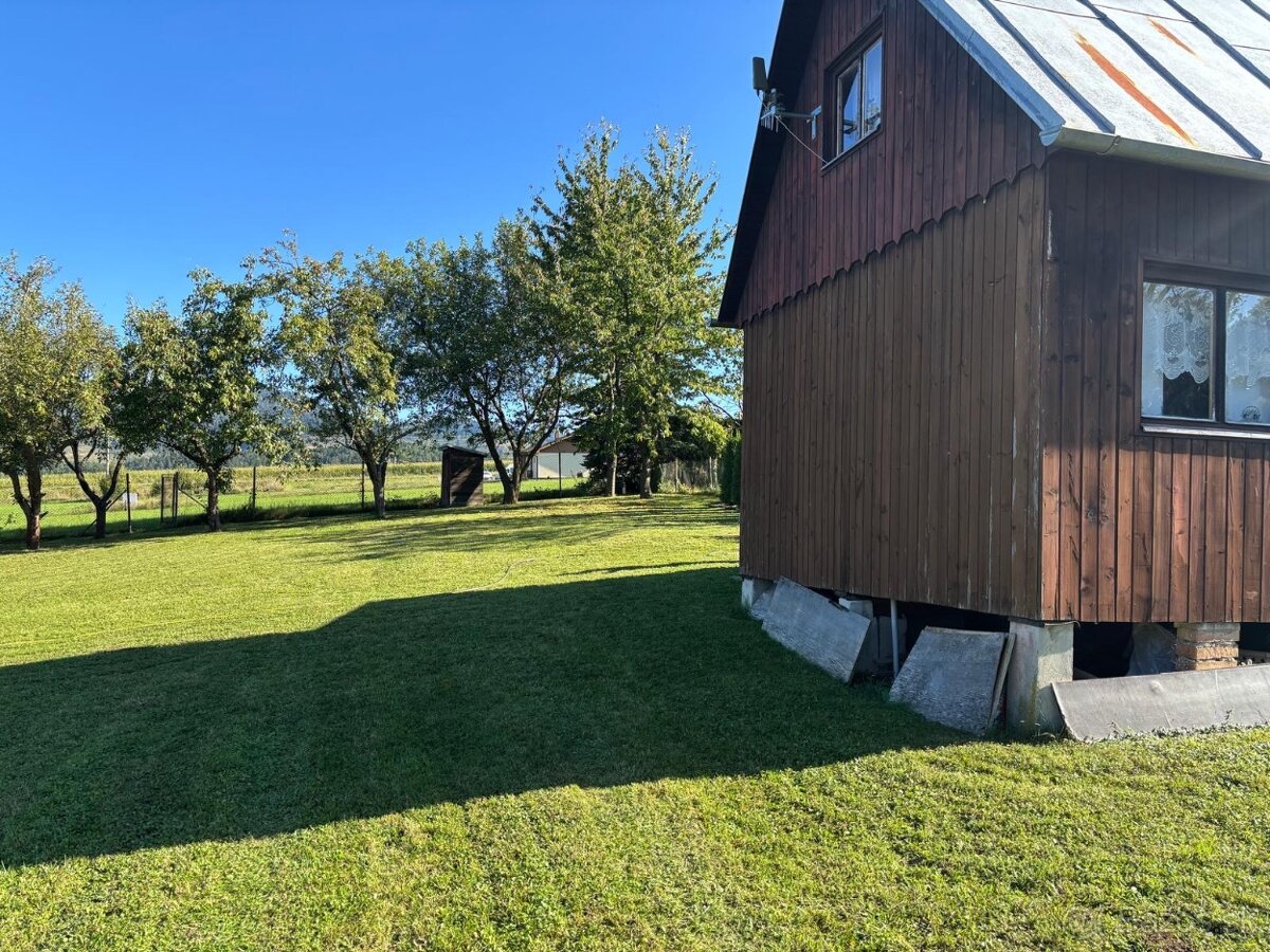 Pozemok s letnou chatkou 1021m2 vhodný na stavbu domu - 8