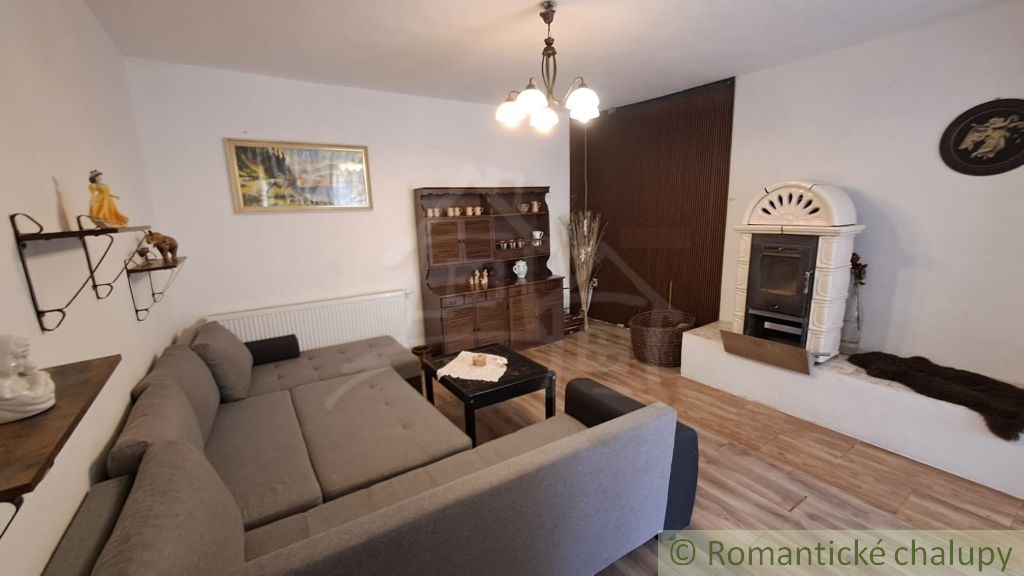 Rodinný dom v Tribečskom pohorí v obci Zlatno na predaj - 8