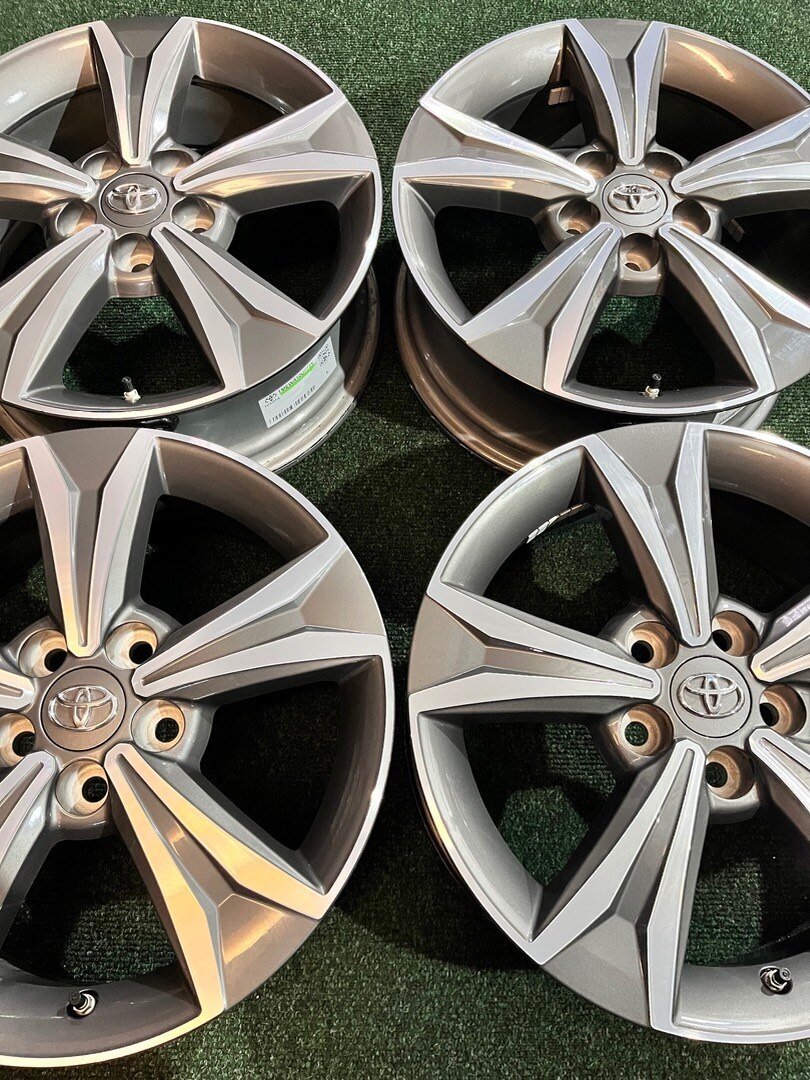 5x114,3 R17 Toyota C-HR - originál alu disky + senzor - TOP - 8