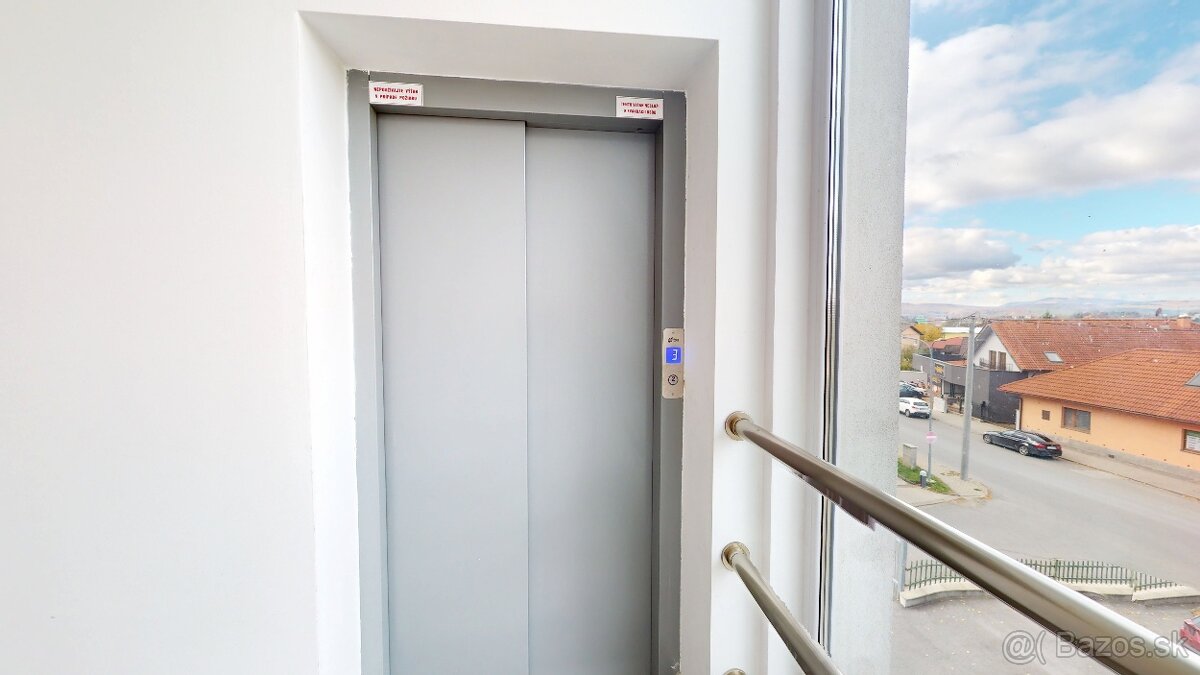 PODNIKATEĽSKÝ AREÁL, PREŠOV - 8