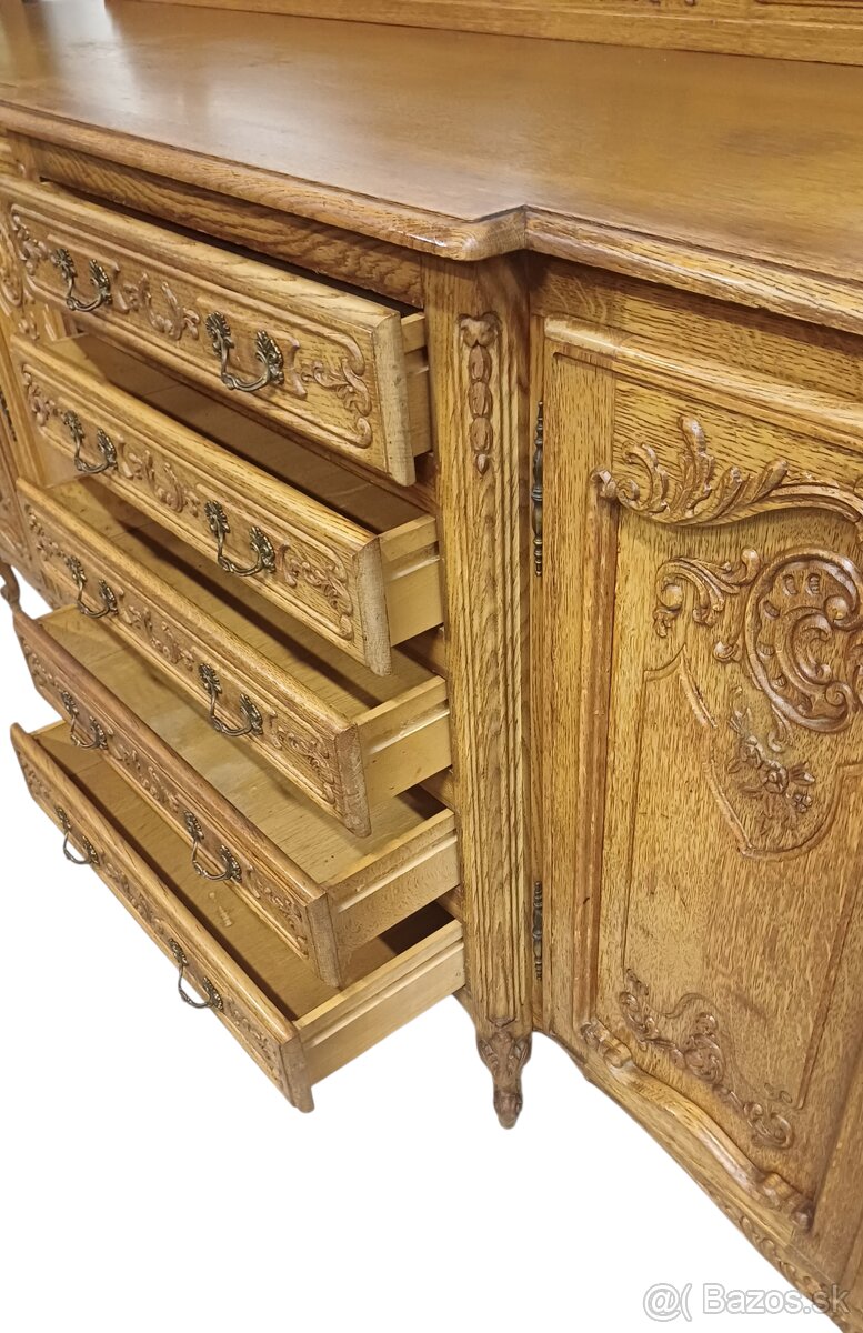 Starožitný nabytok - 8