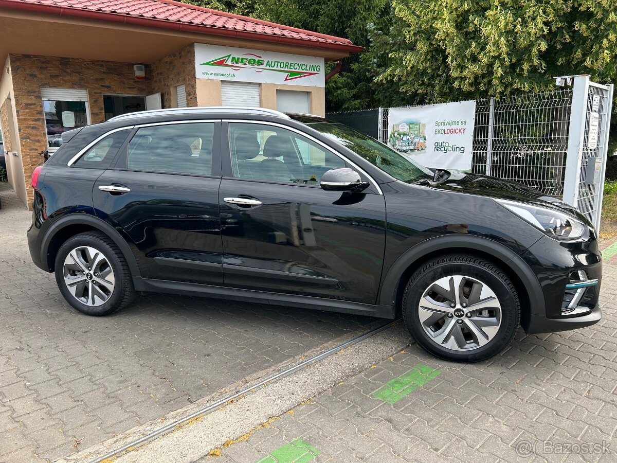 Kia Niro EV 64 kWh Gold facelift - 8