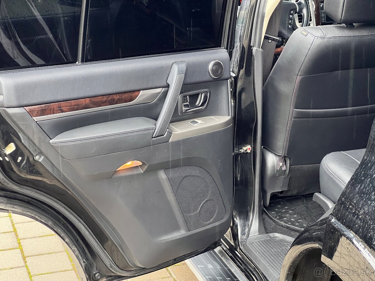 PAJERO 3.2 Di-D DAKAR EDITION - 8