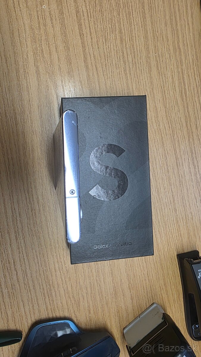 Predám plne funkčný mt. Samsung Galaxy S22 Ultra 5G, 256GB - 8