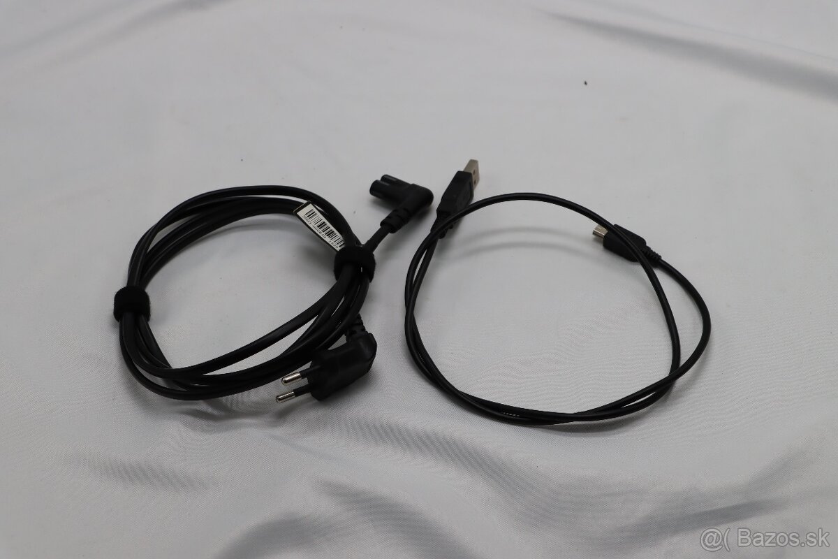 PS3 Slim CECH-3004B 320GB + originál ovládač + káble - 8