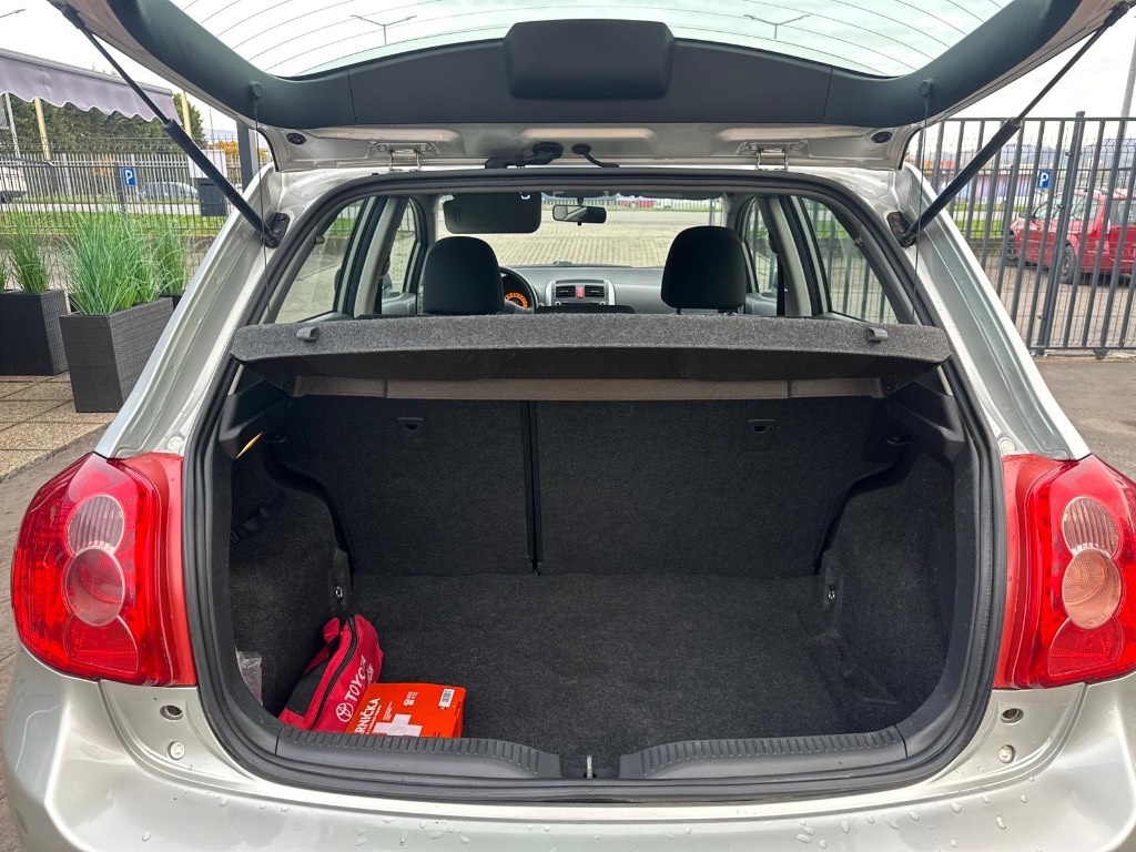 Toyota Auris 1.33 I Dual VVT-i Exclusive Navi - 8