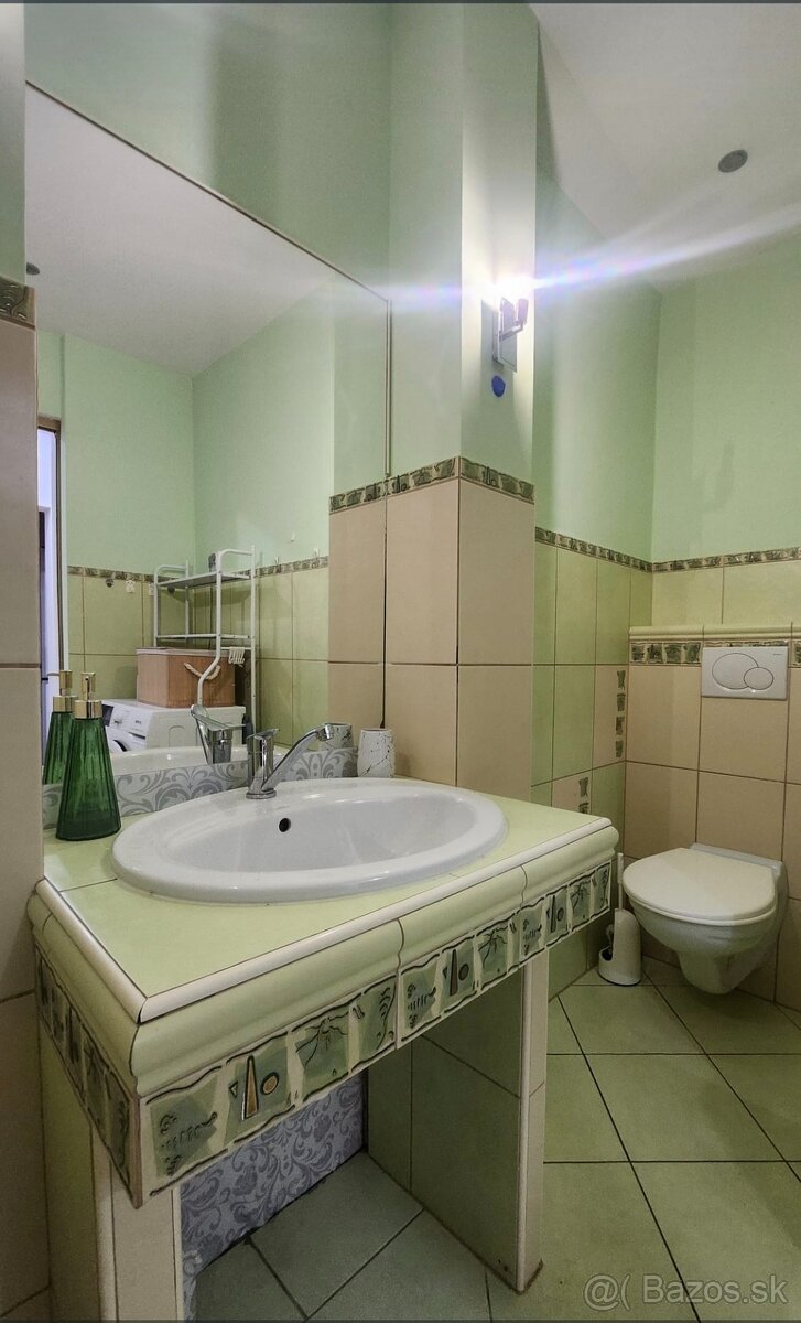 2 - izbový byt na sídlisku Družba - 8