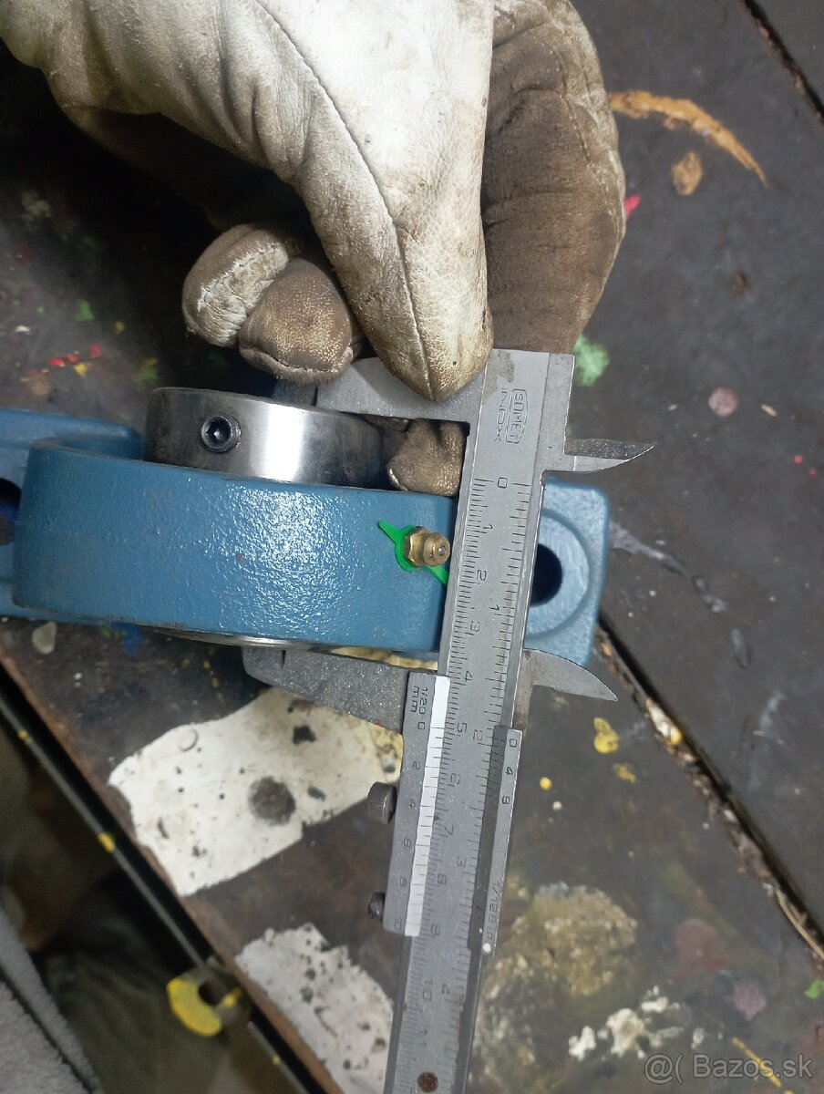 Ložisko s domcom - 8