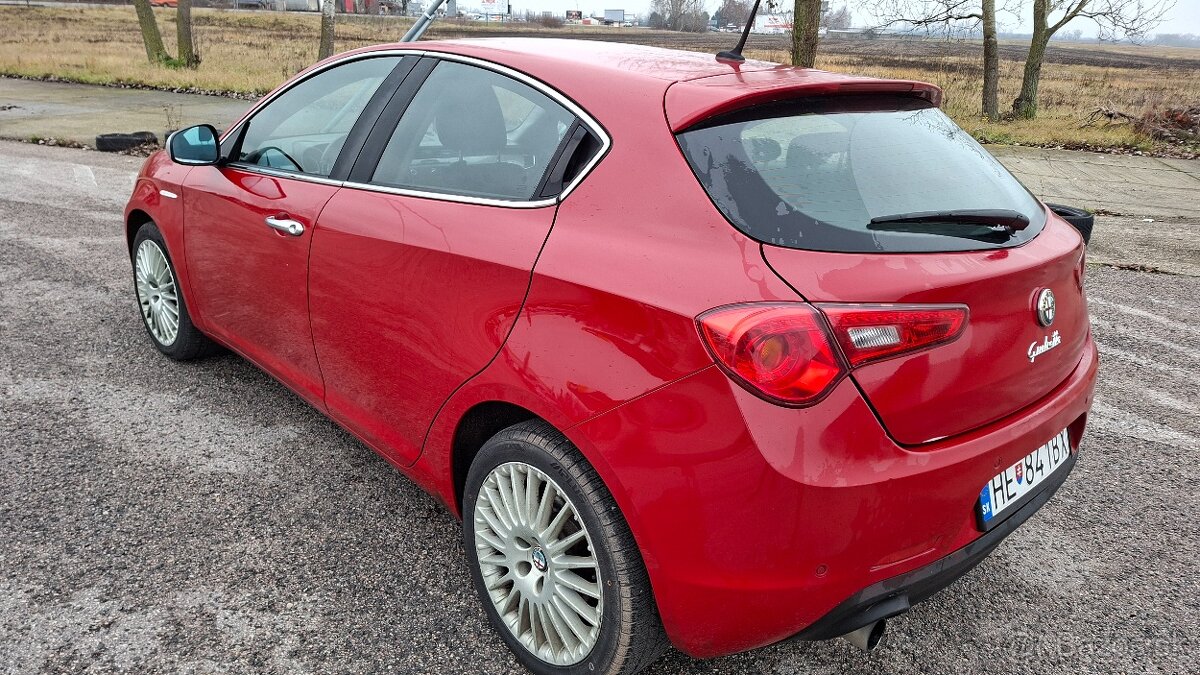 ALFA ROMEO GULIETTA 1.6 JTD - 8