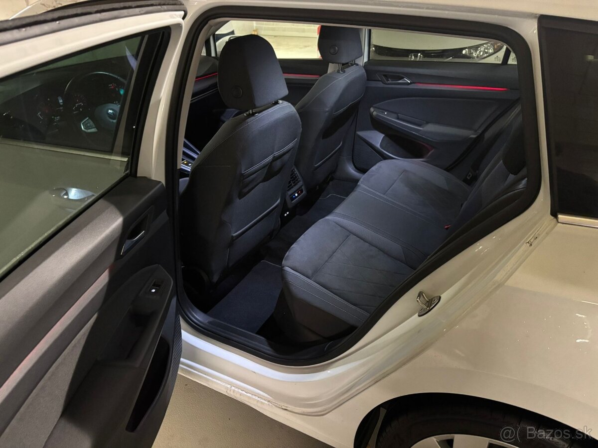 Volkswagen Golf 8 Variant Style 2.0TDI 110kW 2022 DSG LED - 8