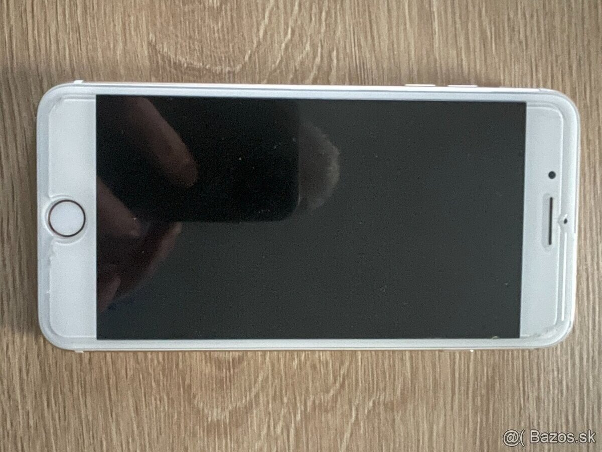 Predám 2ks iPhone 7 na náhradné diely - 8