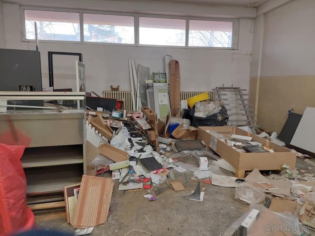KOMPLETNÉ VYPRATAVANIE S ODVOZOM ODPADU - 8