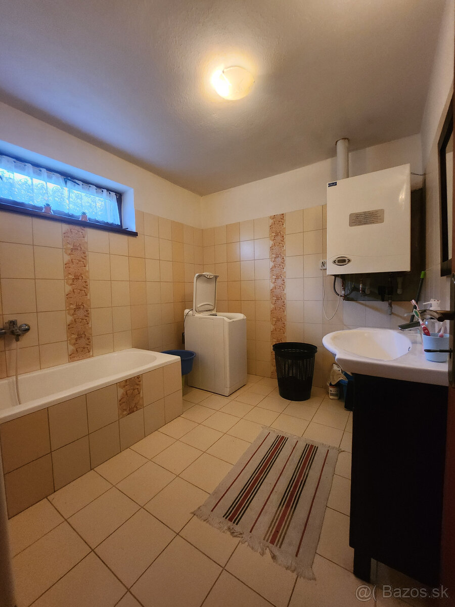 SUPER PONUKA A CENA - novší bungalov v tichej ulici - 8