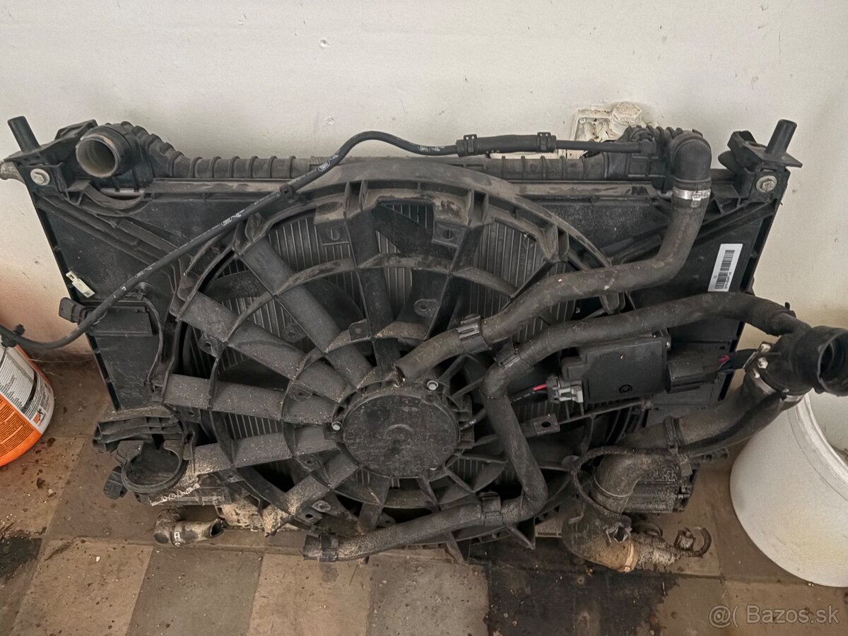 Rozpredam Jaguar xe - 8