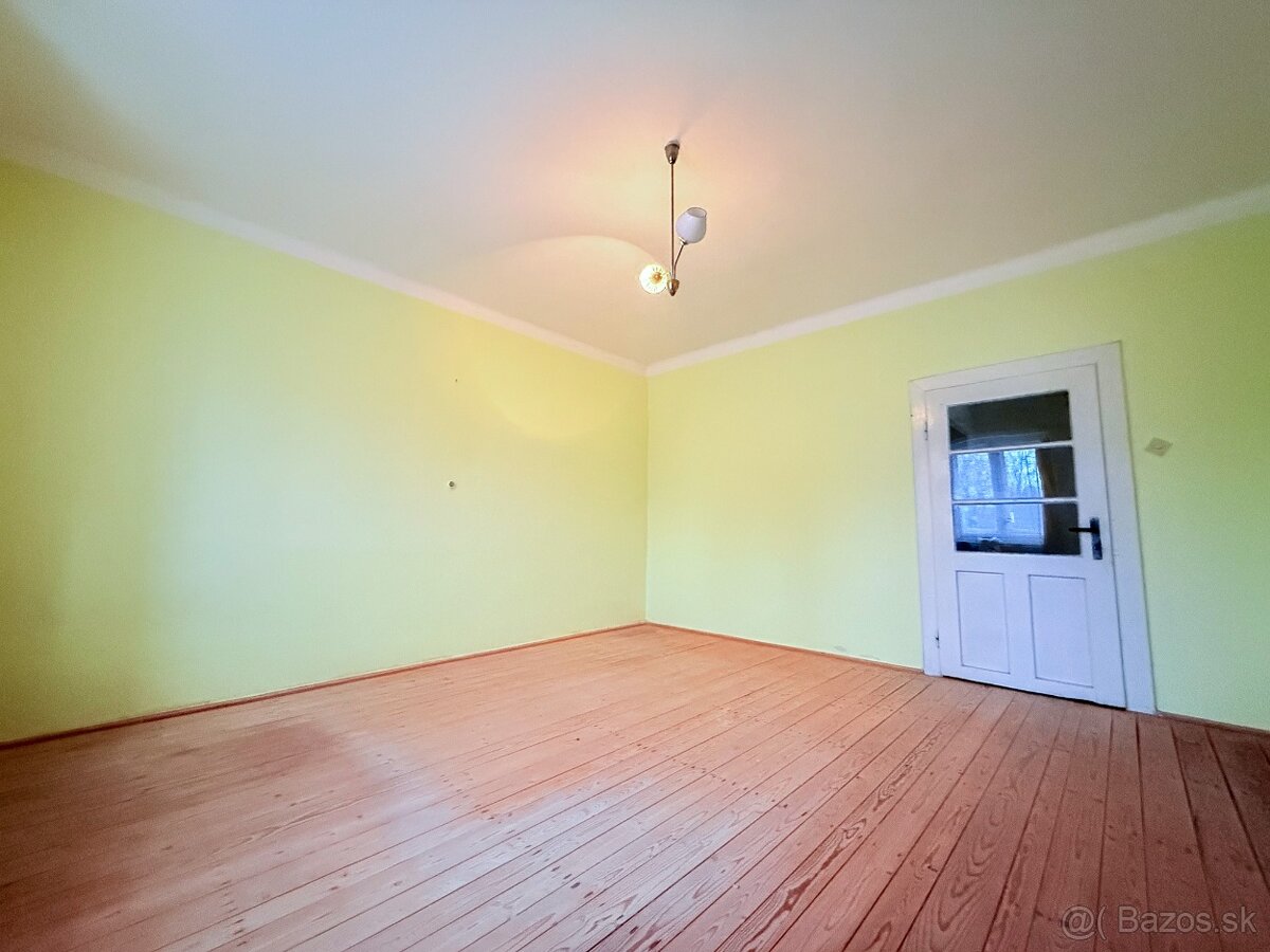 RODINNÝ DOM | VEĽKÝ POZEMOK | MOŽNOSŤ REKONŠTRUKCIE - 8