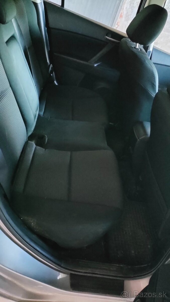 MAZDA 3 1,6 MZR Havarovaná - 8