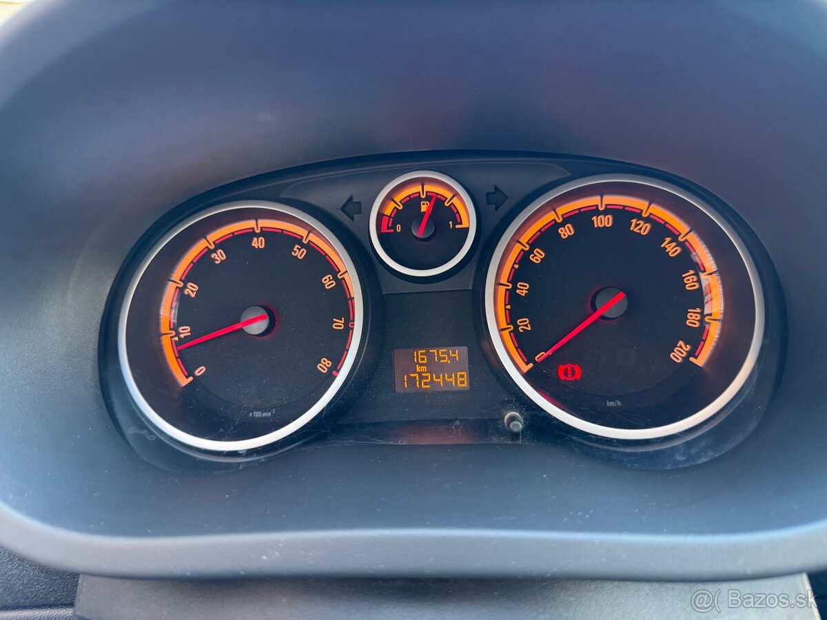 Opel Corsa D 2015 - 8