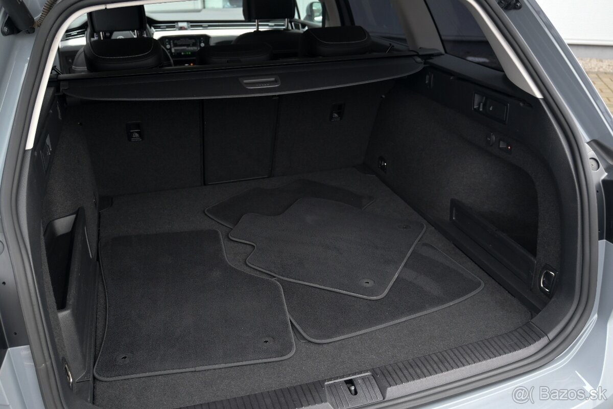 Volkswagen Passat Variant 2.0 TDI Elegance 4Motion DSG - 8