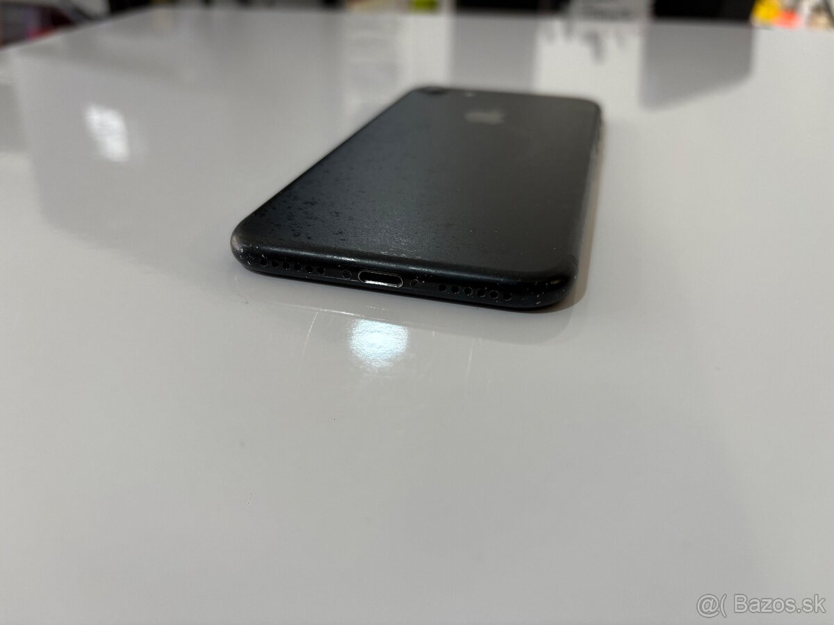 iPhone 7 32GB Black - 8