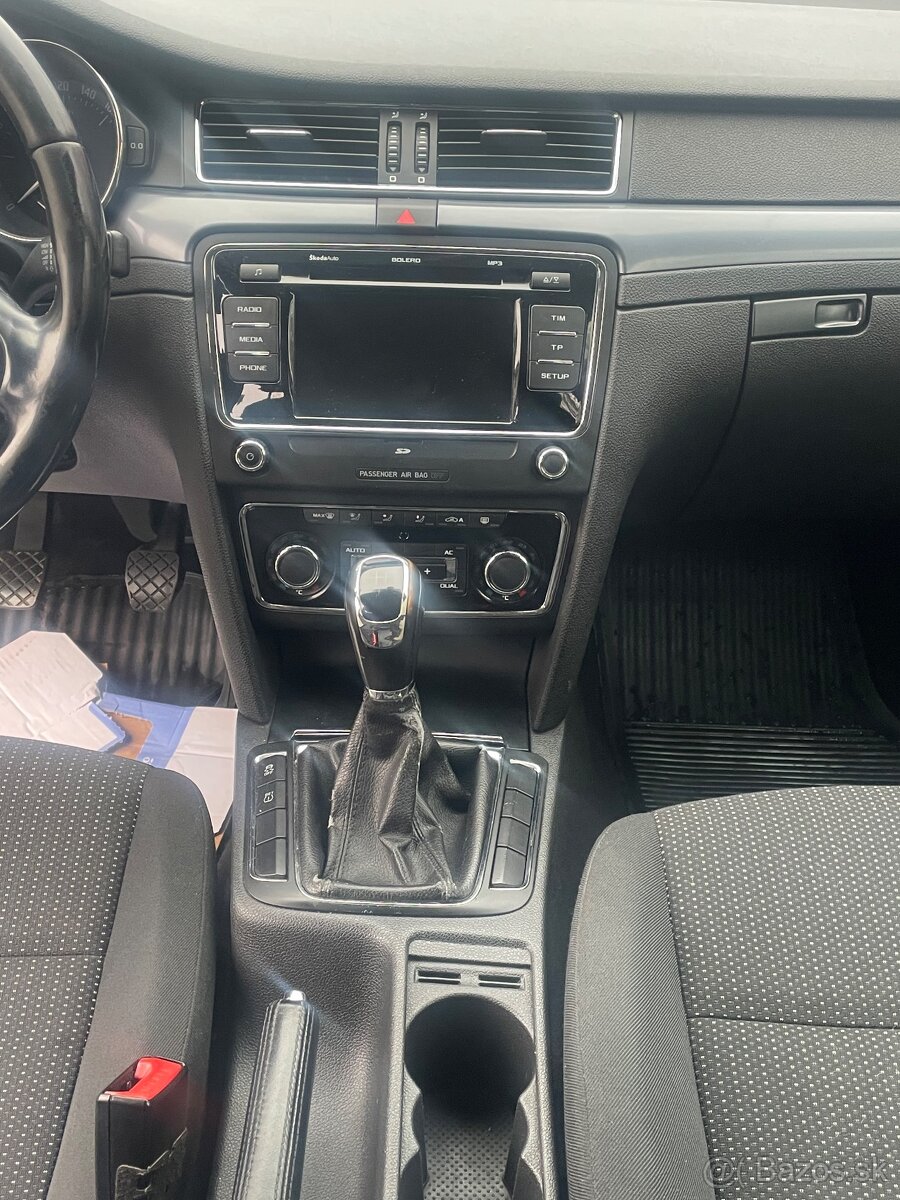 Škoda Superb 2.0tdi - 8