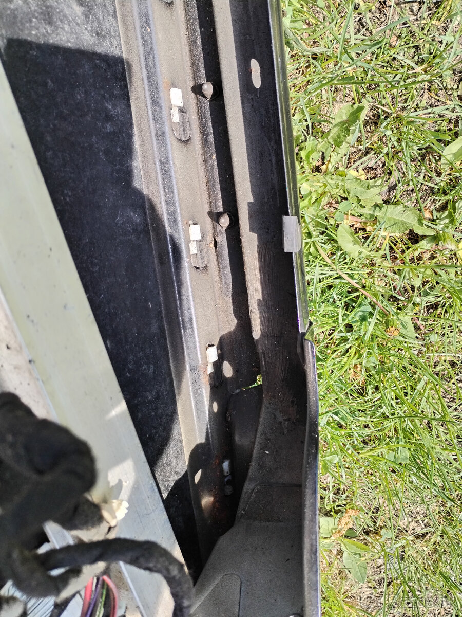 Dvere lavé zadné Audi Allroad C5 4B 1999-2005 - 8