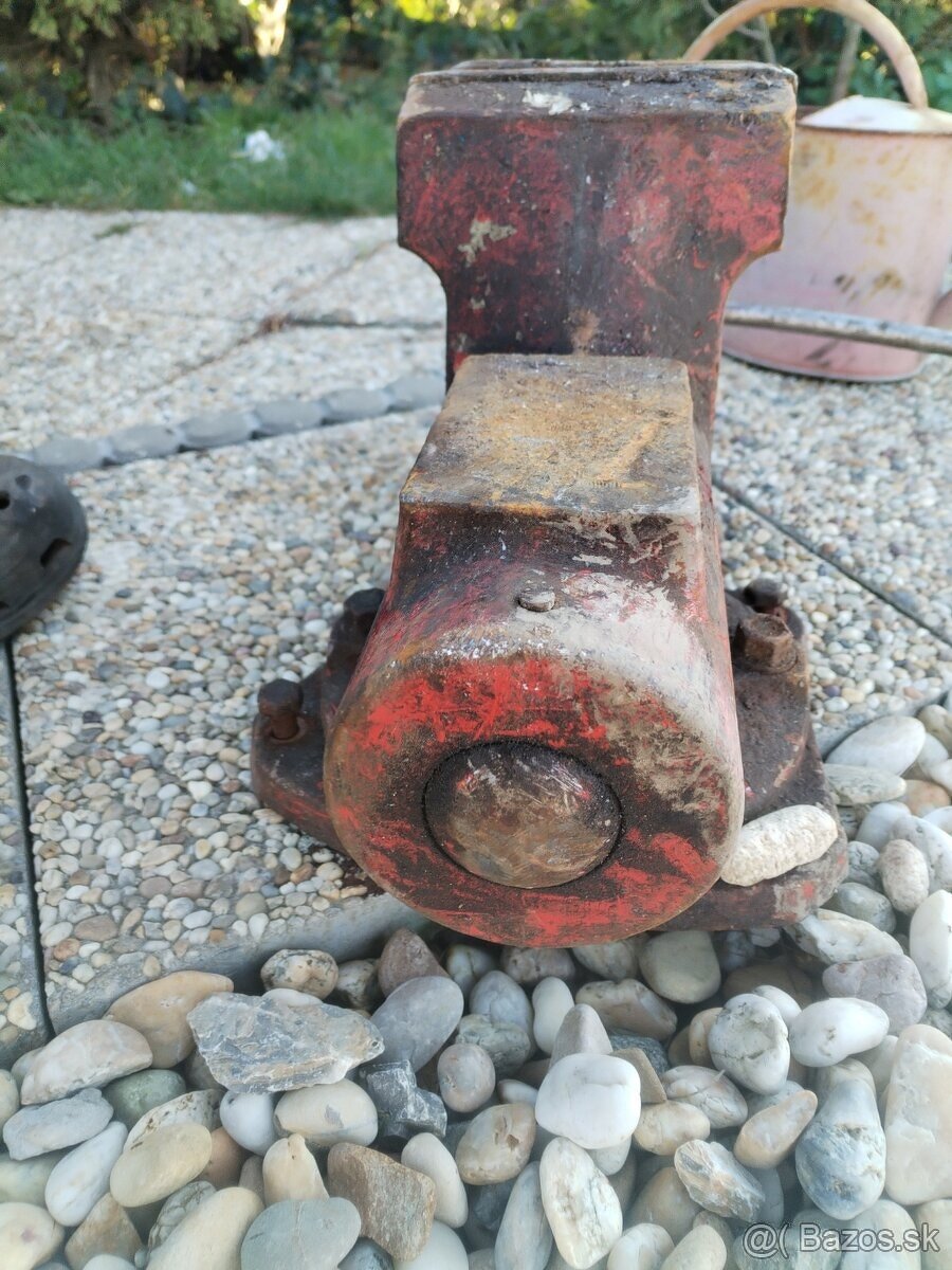 Zverák YORK 150 - 8