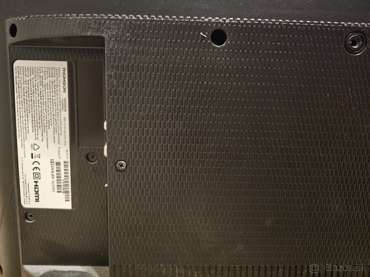 Predám konzolu PS4 a televízorom THOMSON 32HD5506 - 8