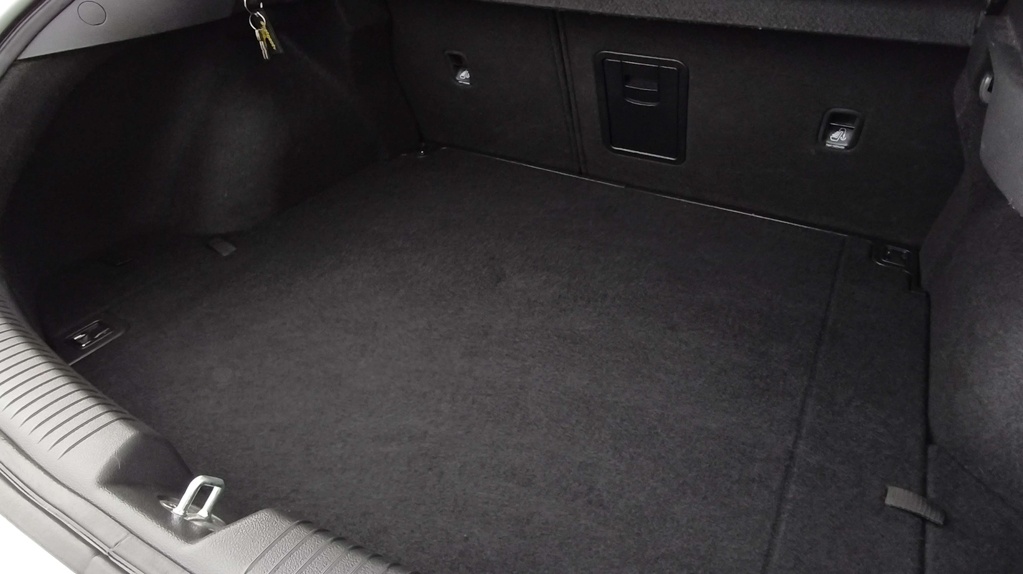 Hyundai i30 Fastback, Style, 103kw Manuál - 8