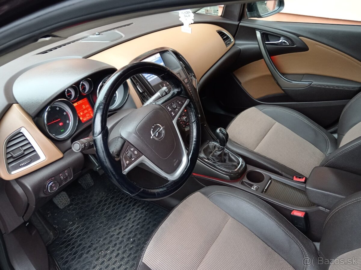 Predám Opel Astra J 1.7cdti - 8