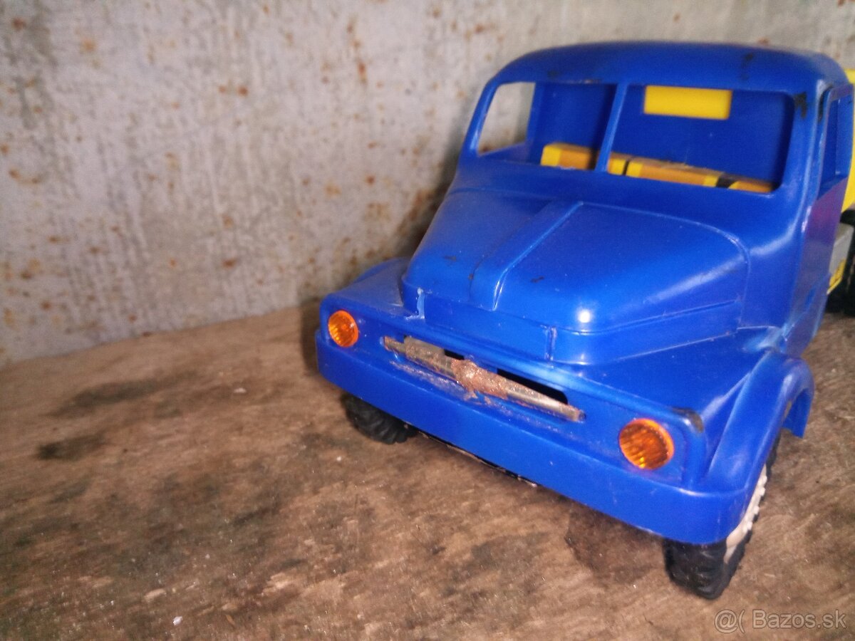 Staré hračky - Praga S5T - 8