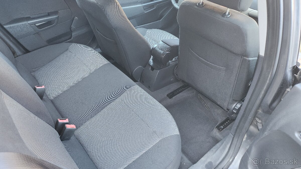 Opel Astra H 1.4 EcoTec (66 kW) - 8