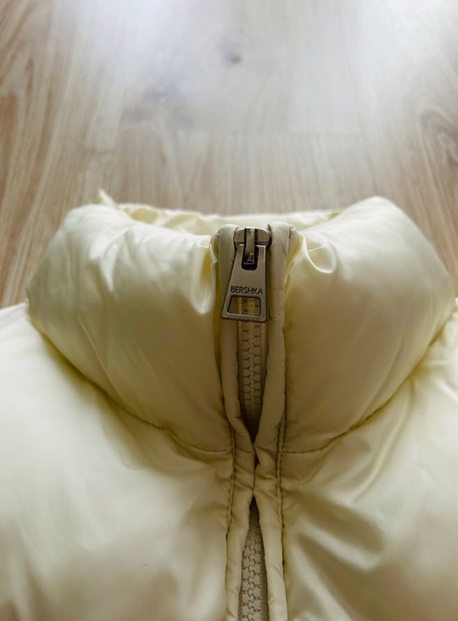 KRÁSNA ŠTÝLOVÁ TEPLÁ VESTA značky BERSHKA - 8