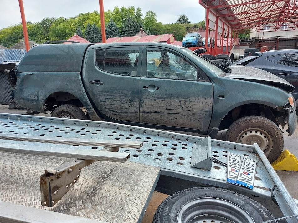 Mitsubishi L200 2,5DiD 100kw - 8