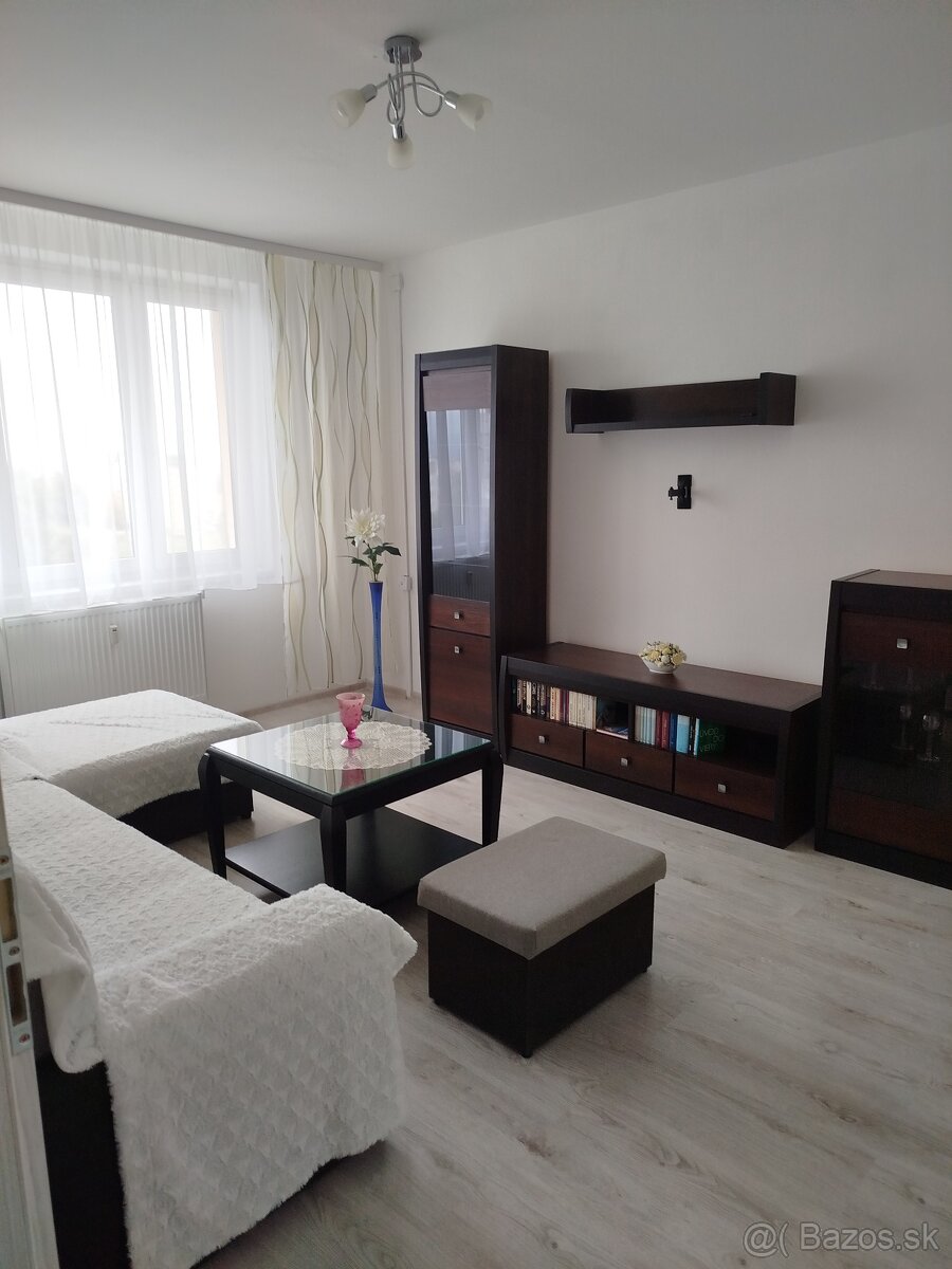 Prenájom 3-izbového bytu - 8