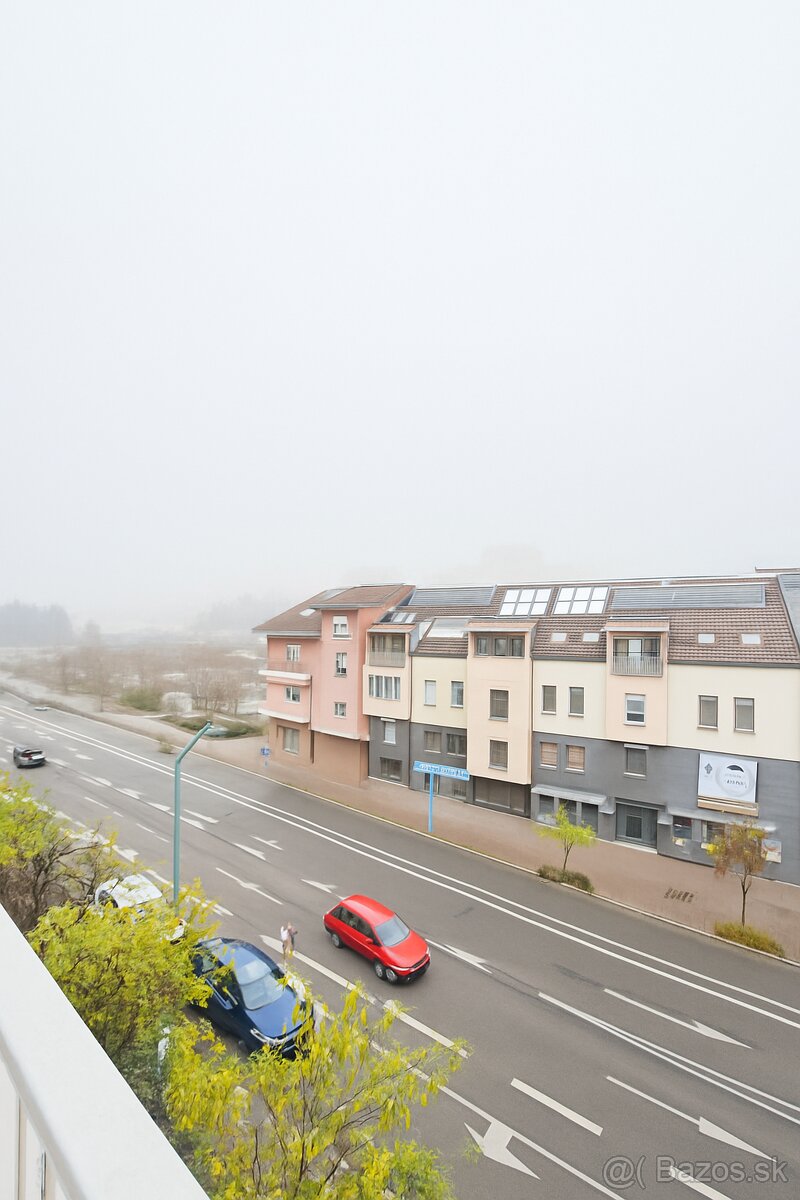 tenus reality: Garsónka v centre Myjavy - 8