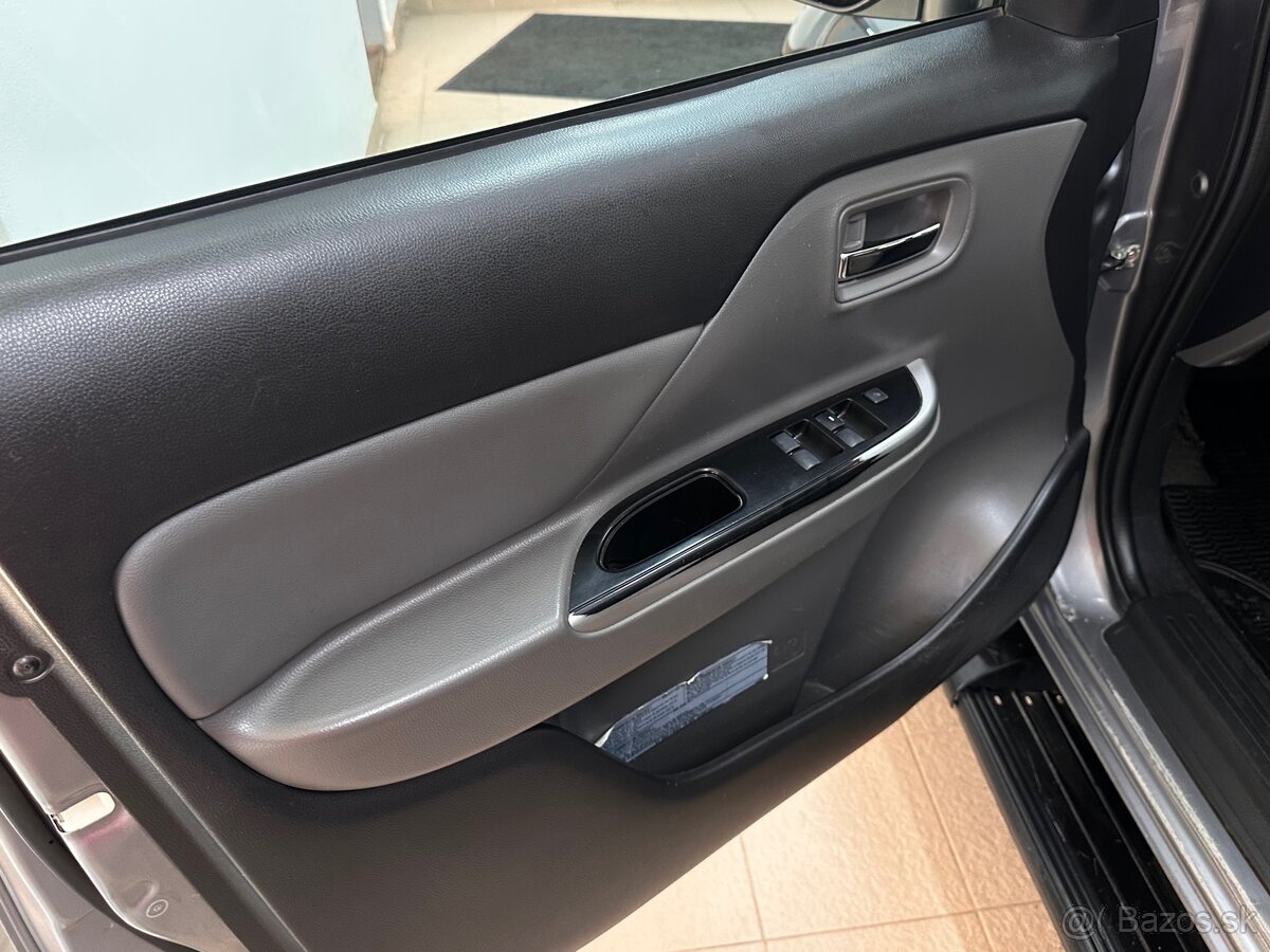 Mitsubishi L200 2.4DI-D Black Edition - 8