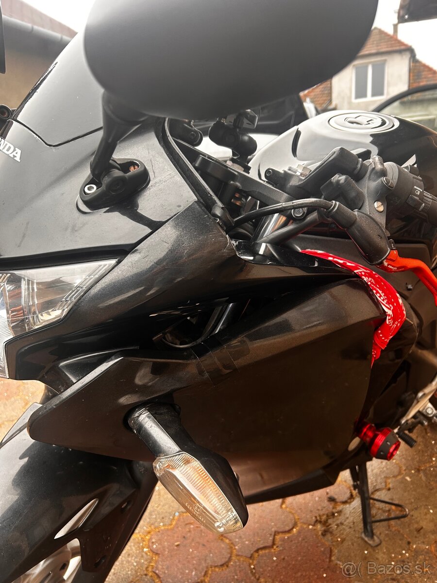Honda CBR 250R - 8