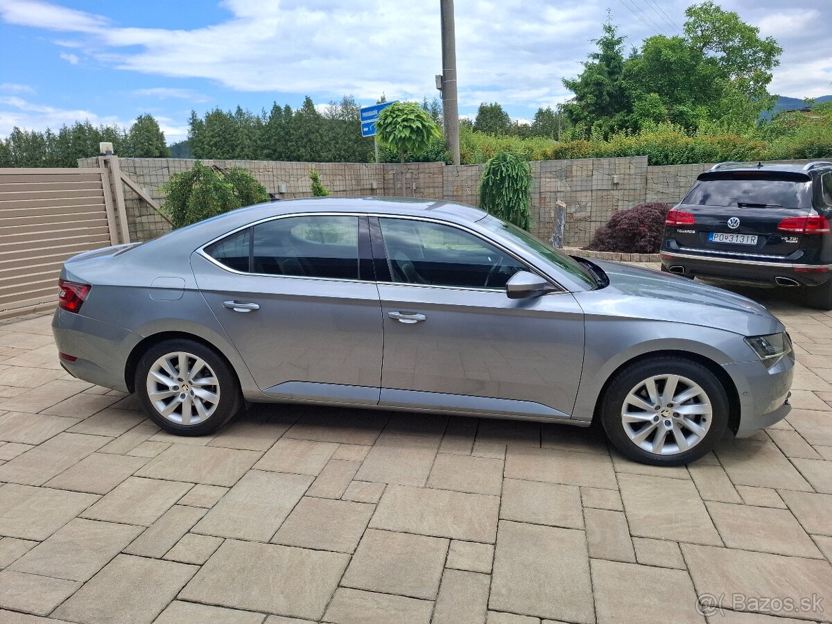 superb 3 sedan tdi dsg - 8
