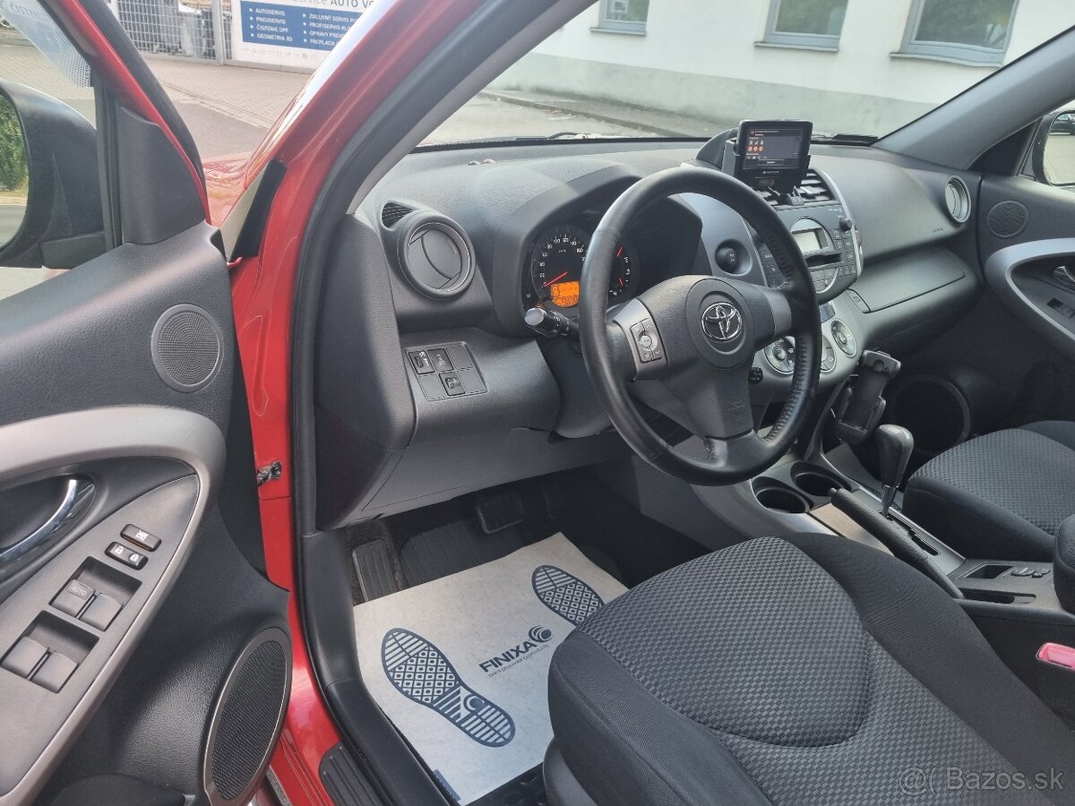 ===Toyota RAV4 2.0 VVT-i Lux A/T=== - 8