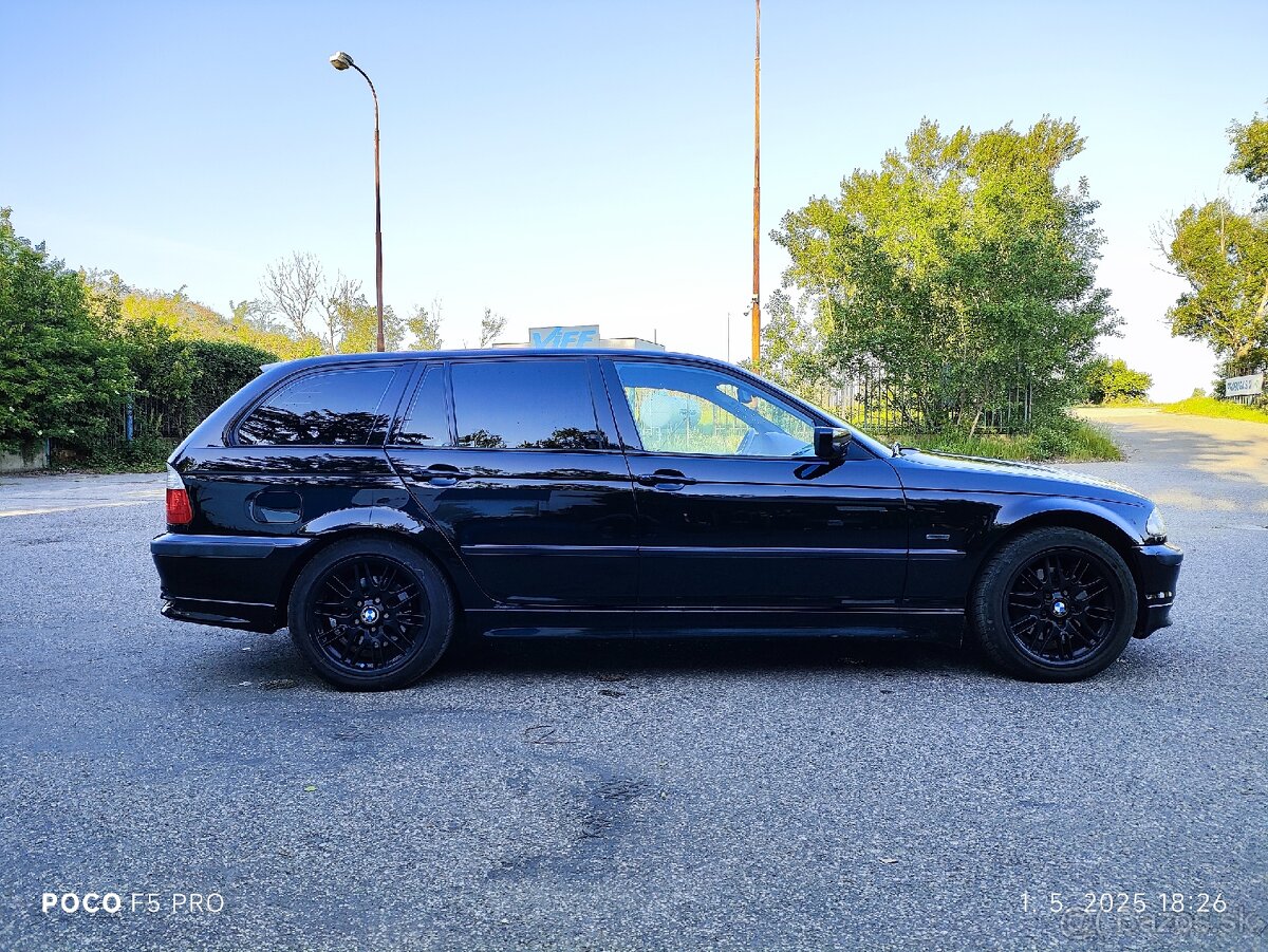 BMW E46 325i Touring - 8
