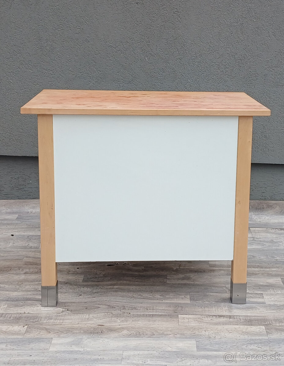 Skrinka – kuchynský ostrovček. - 8