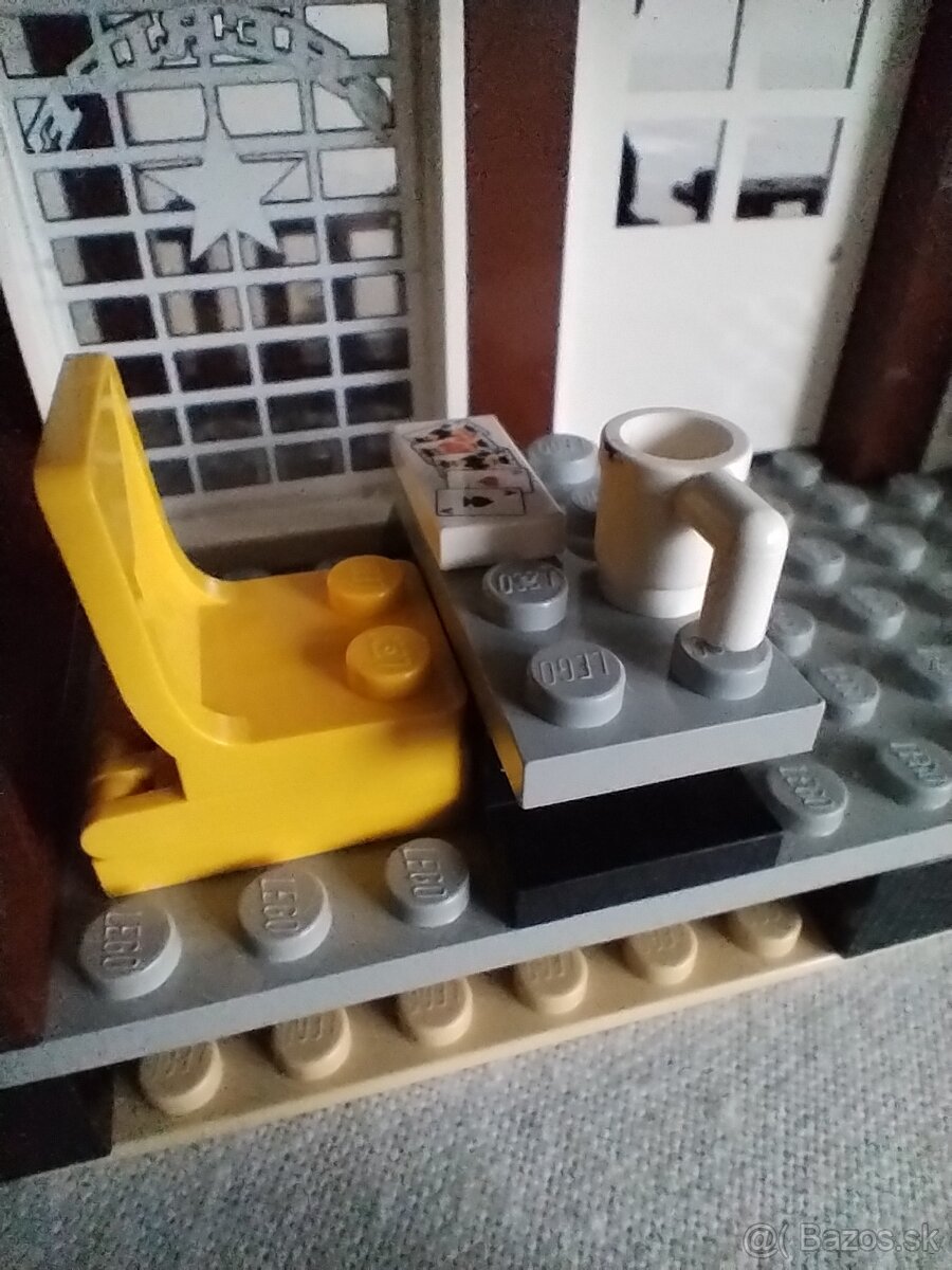 LEGO Western 6755 Sheriff's Lock-Up - 8
