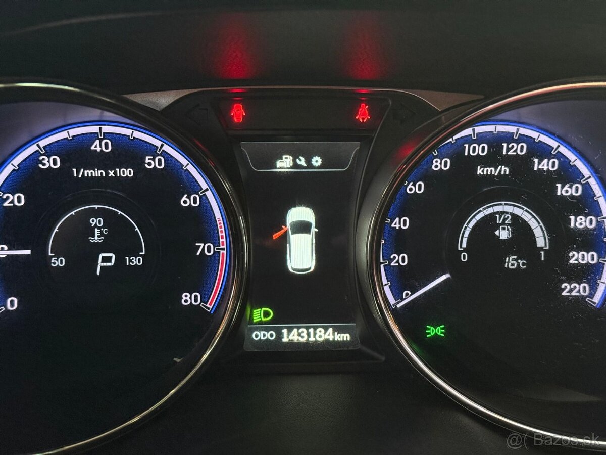 Hyundai ix35 2.0 CRDi 4x4 A/T – 122 kW - 8