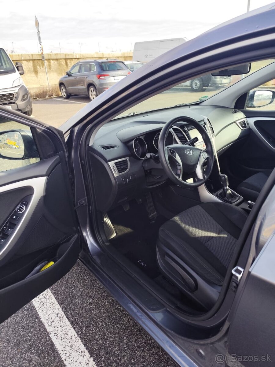 Hyundai i30 TOP STAV - 8