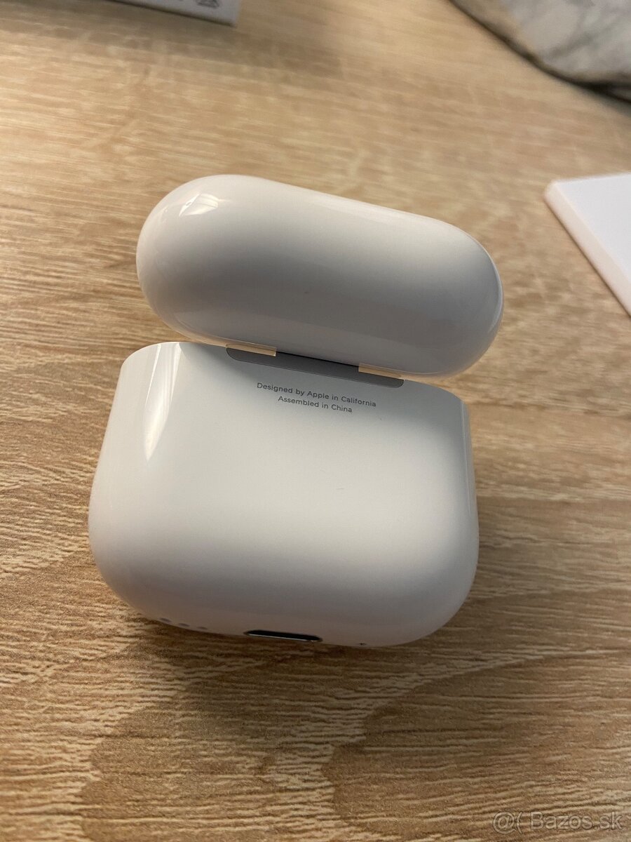 Airpods 4 - 8