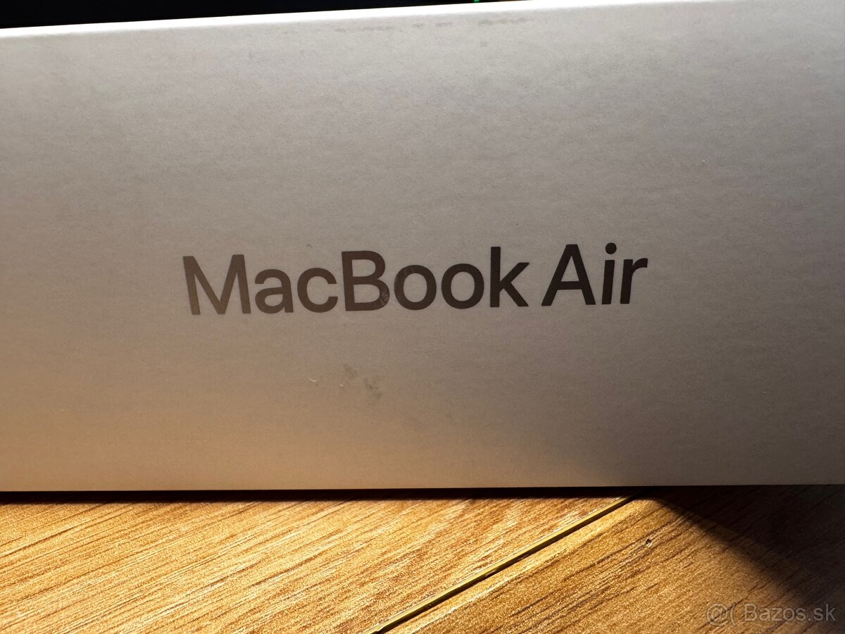 Predám málo používaný MacBook 13” 2024 M3, 256 GB. - 8