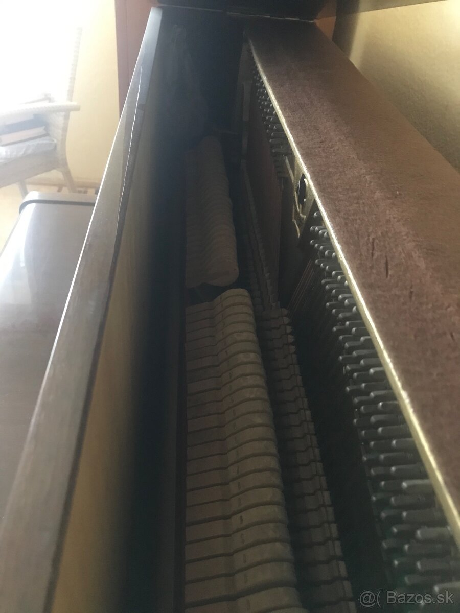 Klavír Weinbach - 8