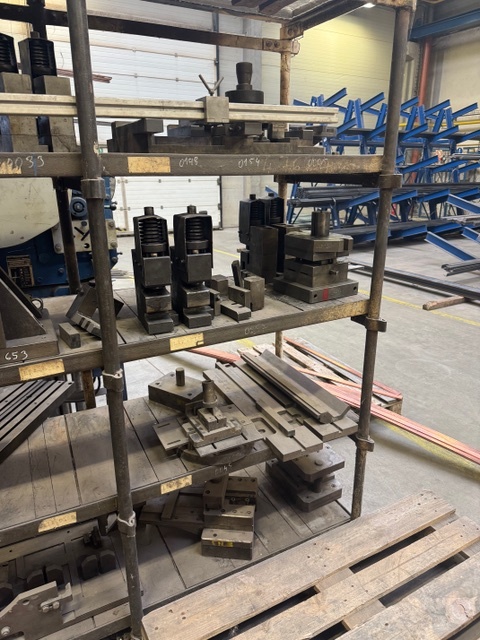 Excentrický lis Šmeral Trnava LEN 100 P - 8