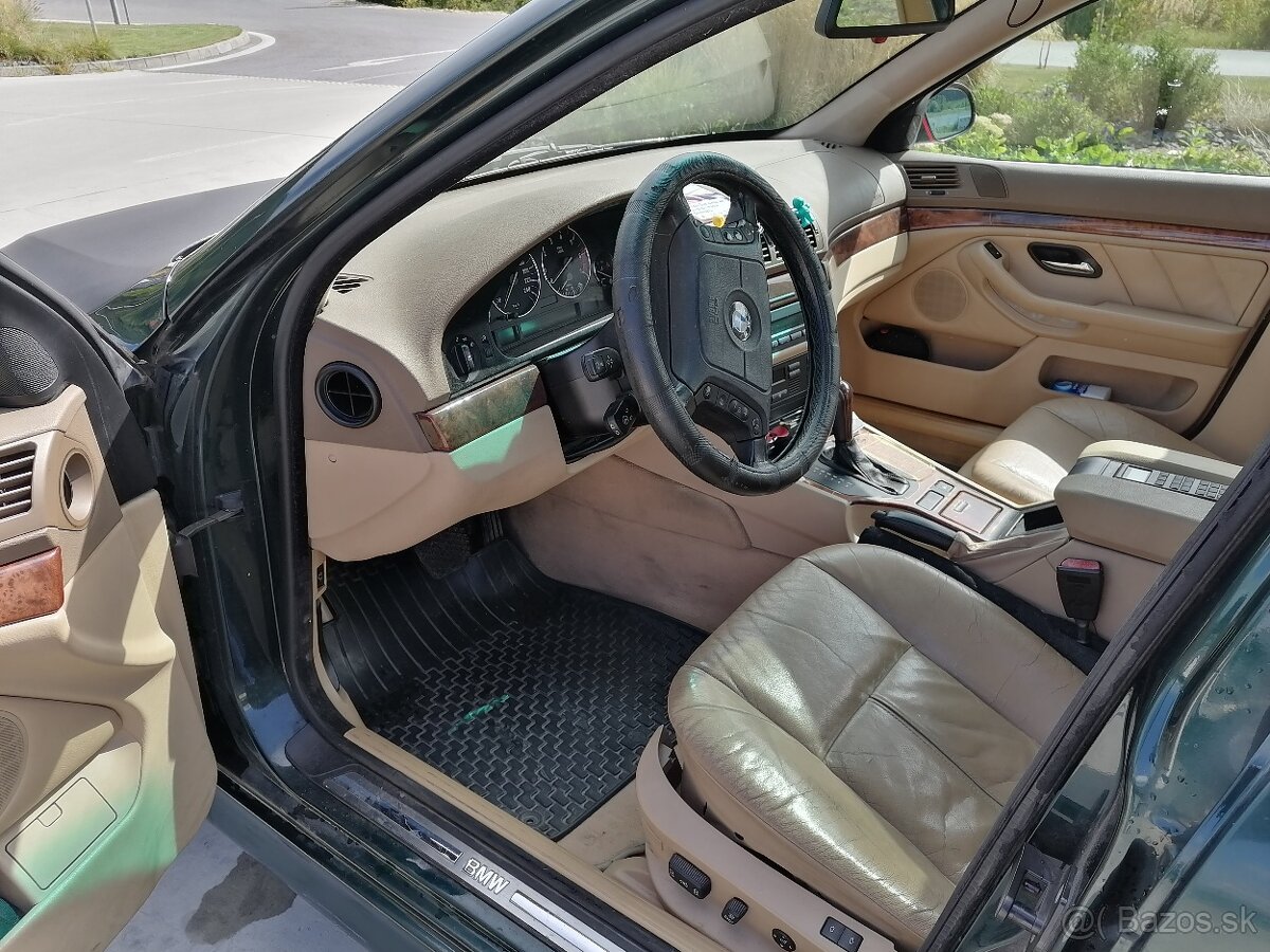 BMW e39 540i - 8