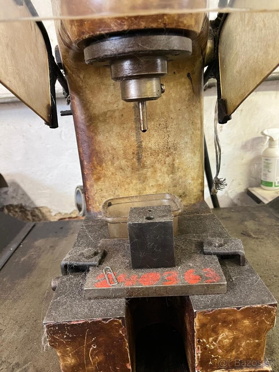 Hydraulický lis SSS Turnov CDC 2 (8481) - 8